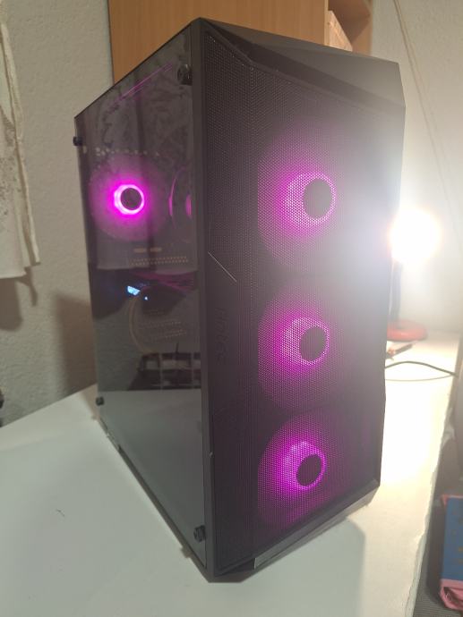 PC: Ryzen 5 5500, 16GB DDR4, 1TB SSD NVMe, RTX 3060 12GB