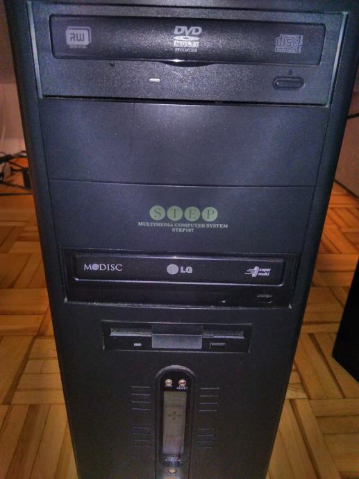 stari kompjuter, 1gb ram, sve ispravno