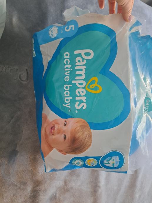 Pampers pelene br. 5 i 6