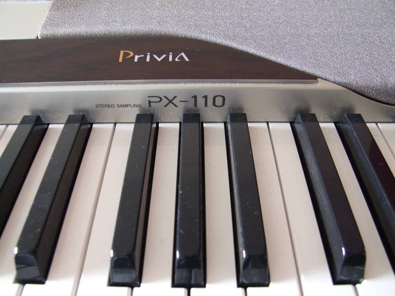 Casio Privia PX-110 elektirčni pianino