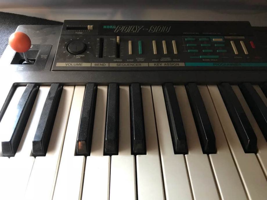 Korg poly 800