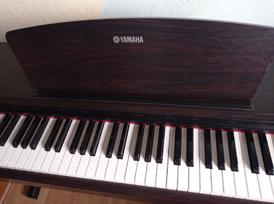 Pianino Yamaha