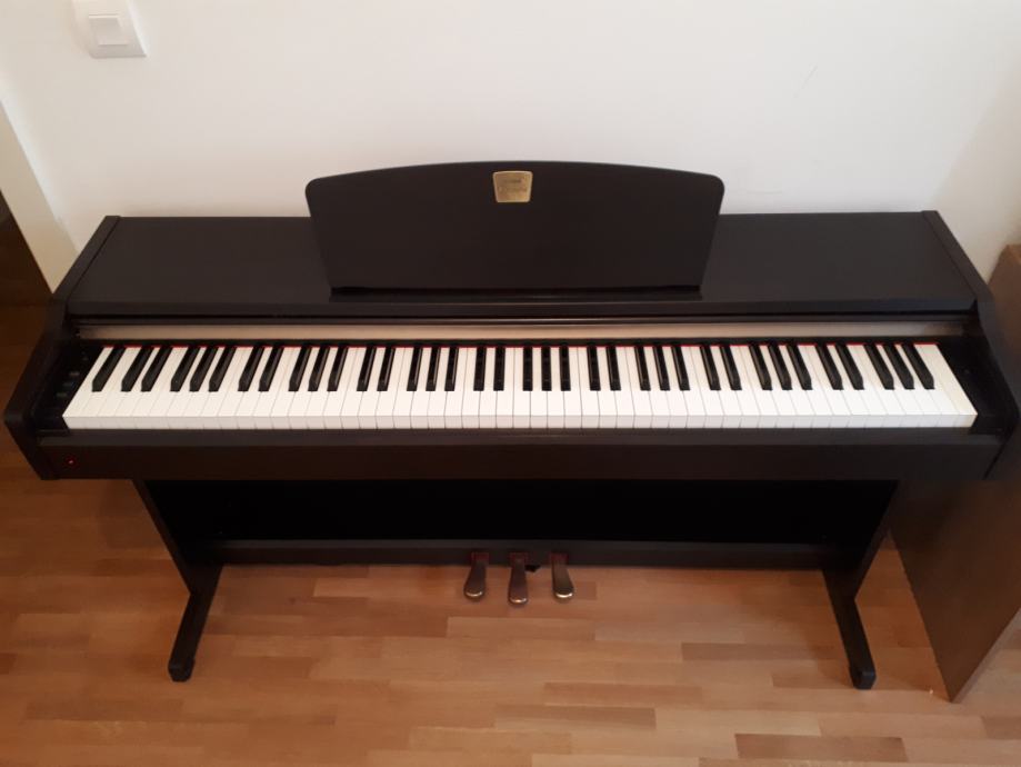 YAMAHA CLAVINOVA CLP 115