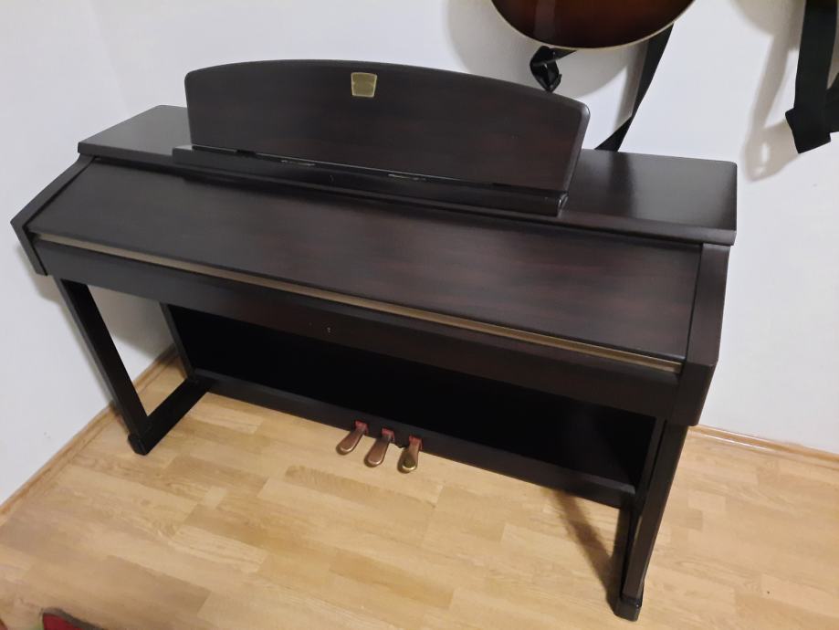 Yamaha Clavinova CLP 150