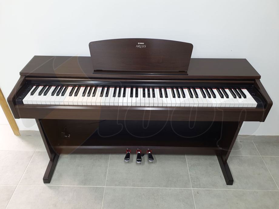 Yamaha YDP-140 Arius digitalni pianino