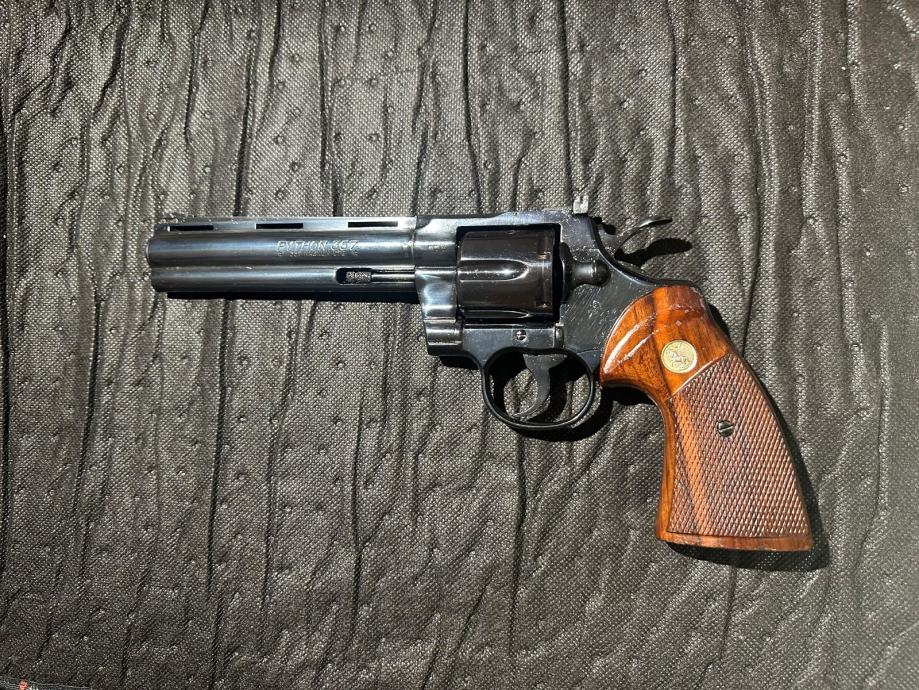 Colt Python mod.X 1980.g. .357Mag. blued 6″