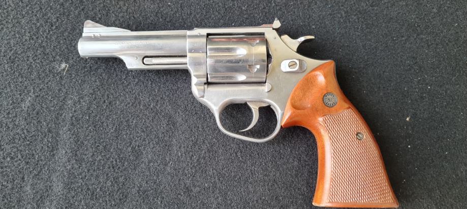 Revolver Astra Magnum 357