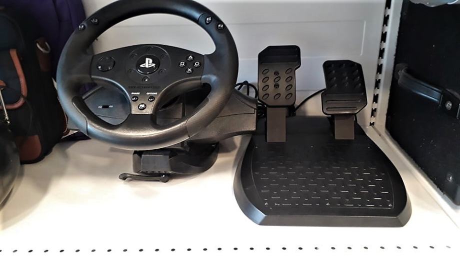 VOLAN ZA PS4 I PS3 THRUSTMASTER