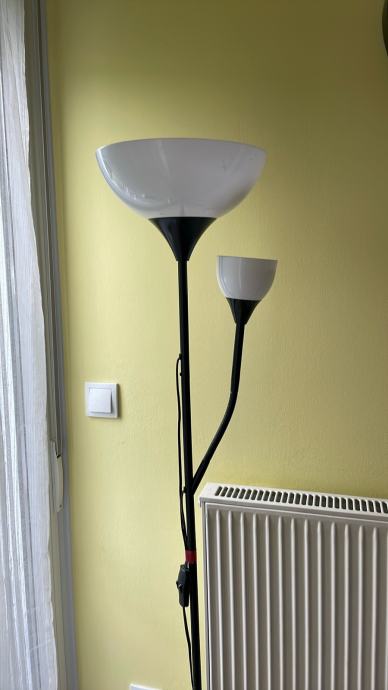 Podna lampa Ikea Tagarp s dvije led žarulje