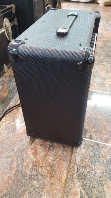 Marshall MG15CFR combo