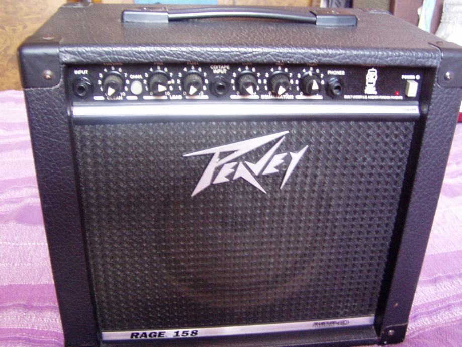 PEAVEY RAGE 158 POJAČALO 40W TRANSTUBE