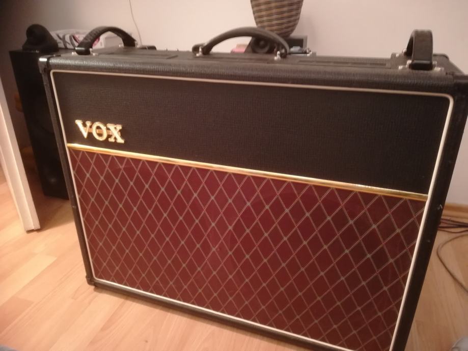 Vox AC15C2 15-watt 2x12" Tube Combo