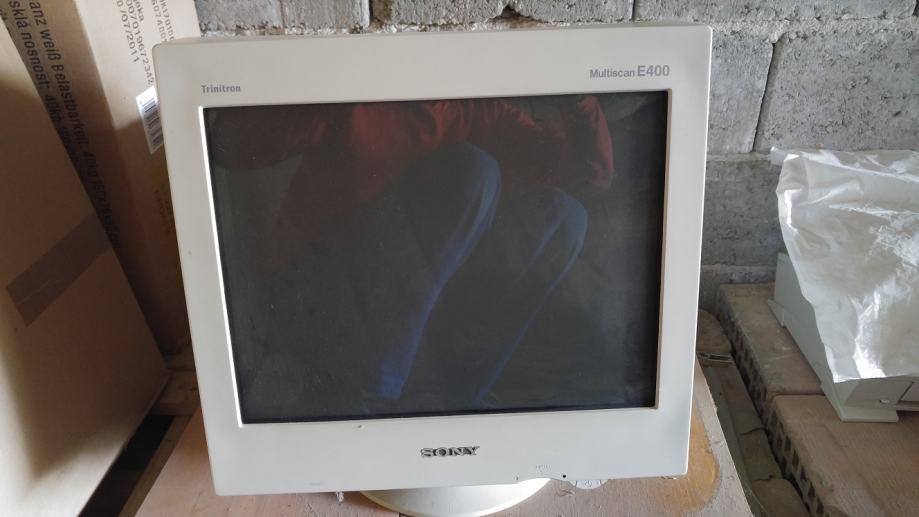 Monitor Sony CRT 19"