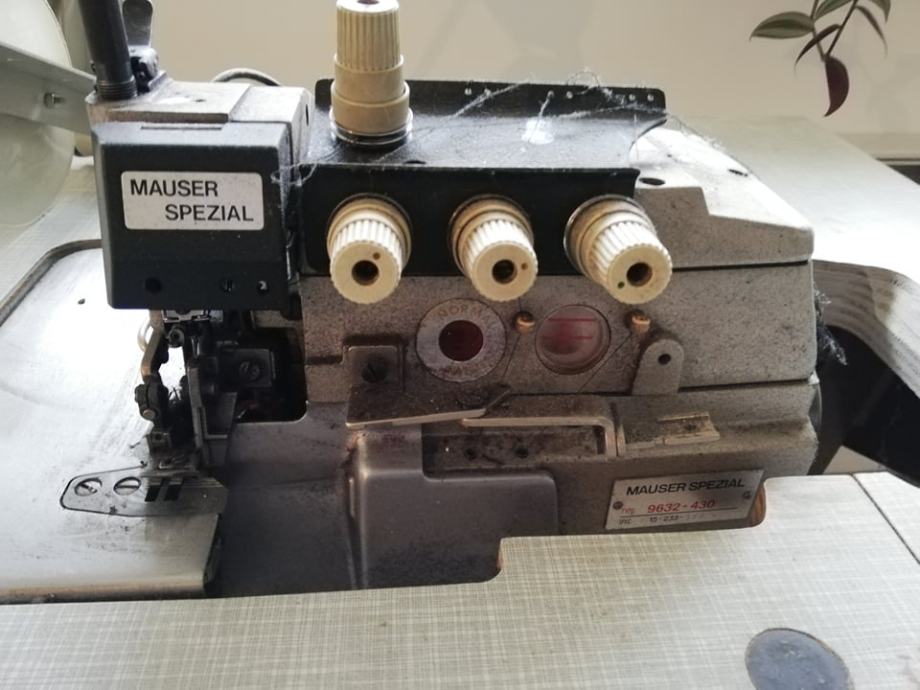 Prodajem industrijski overlock Mauser Spezial 9632-430