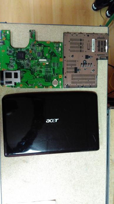 Acer 5735 не включается