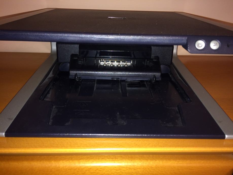 Dell dock stanica (docking station), port replicator