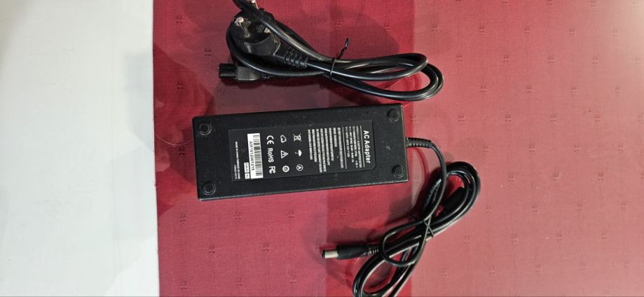 AC adapter 220V / 19,5V - 9,23A - 180W - 7,4mm x 5,0mm