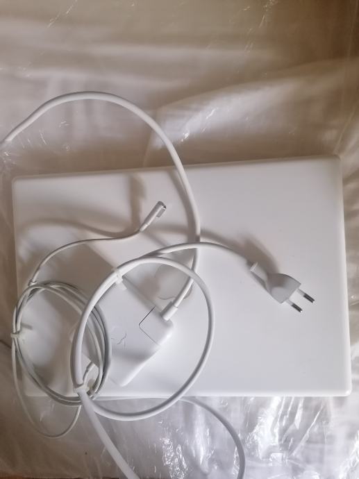 Macbook original adapter