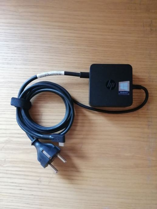 Original HP Punjač TPN-CA02 USB-C, 15V, 3A, 45W