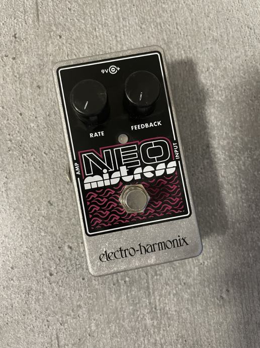 Electro-Harmonix NEO MISTRESS Pedala