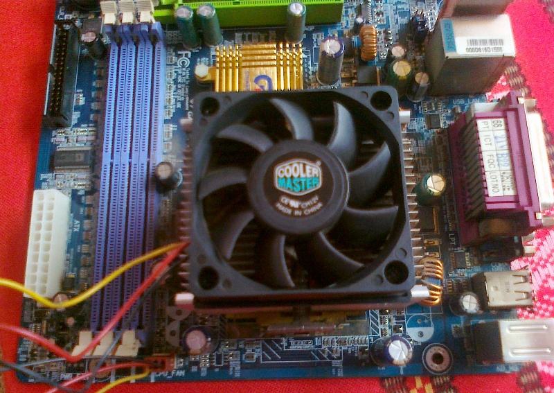 AMD Athlon XP 2500+ sa matičnom Gigabyte GA-7S748