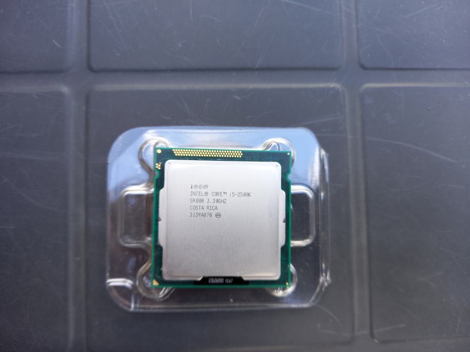 CPU Intel Core i5-2500k + stock cooler