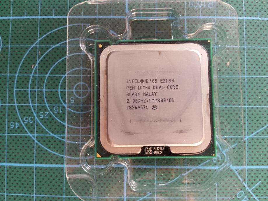 Intel pentium dual core. Intel Celeron e3200 lga775, 2 x 2400 МГЦ.