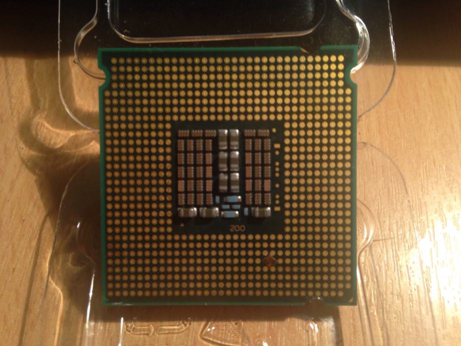 Intel Xeon E5440 step E0 quad core (2.83GHz/12M/1333MHz) socket 775