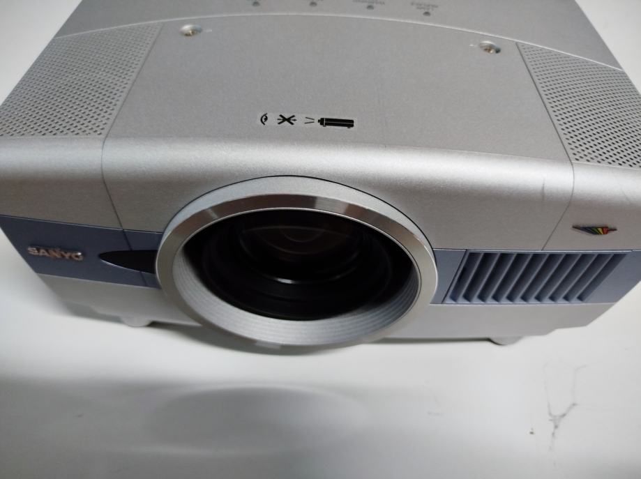 Sanyo PLC-XT16 LCD Projector Data/Video/HDTV/HD Projector. 3500ANSI