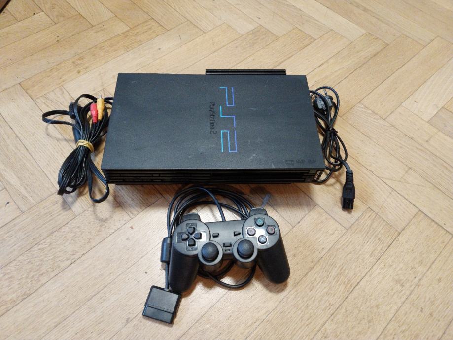 Playstation 2, hard disk sa igrama i opremom