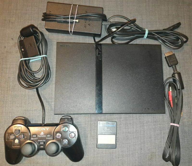 Playstation 2 / PS 2 cipirana s opremom