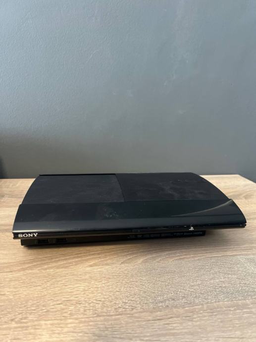 PlayStation 3 Super Slim - Neispravan - Komplet za dijelove