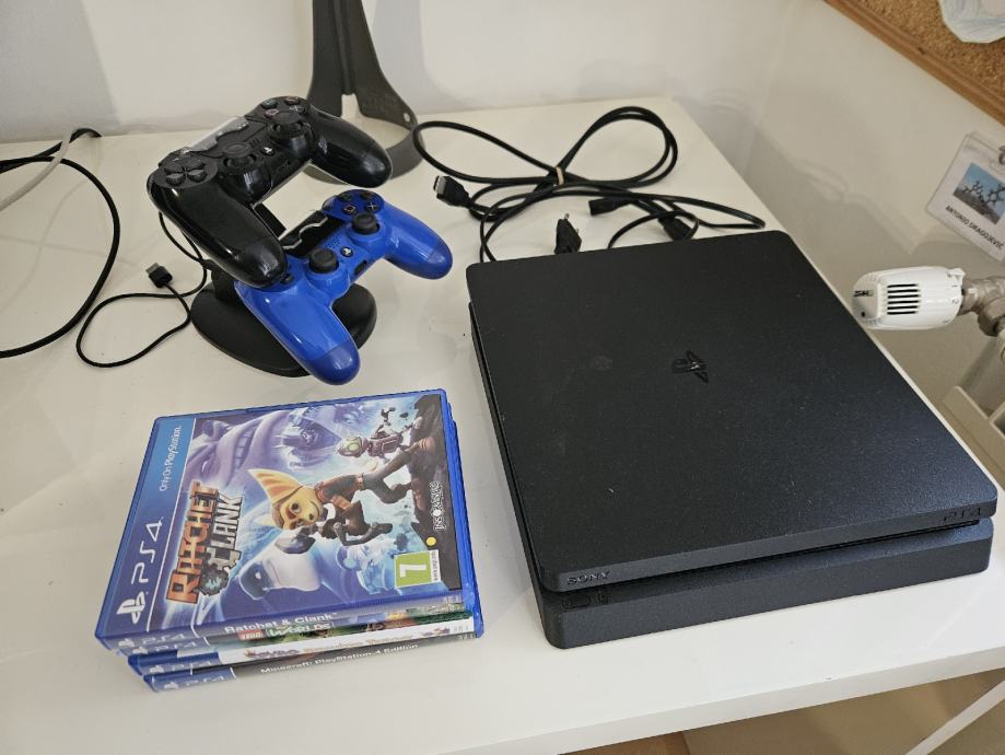 PlayStation 4 500gb + igrice