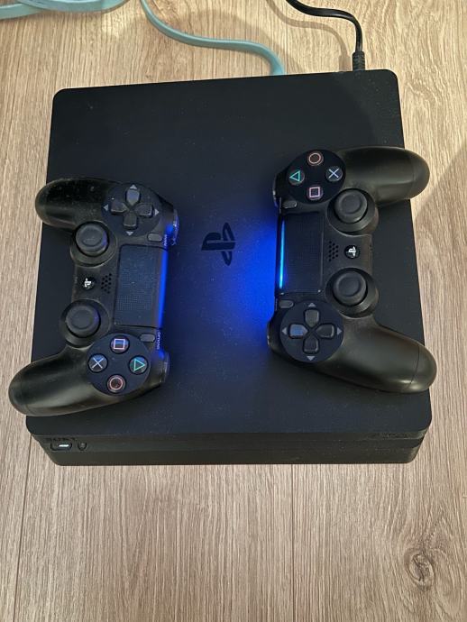 PlayStation 4