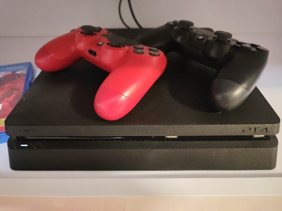 Ps4 slim clearance 1tb 2 controllers