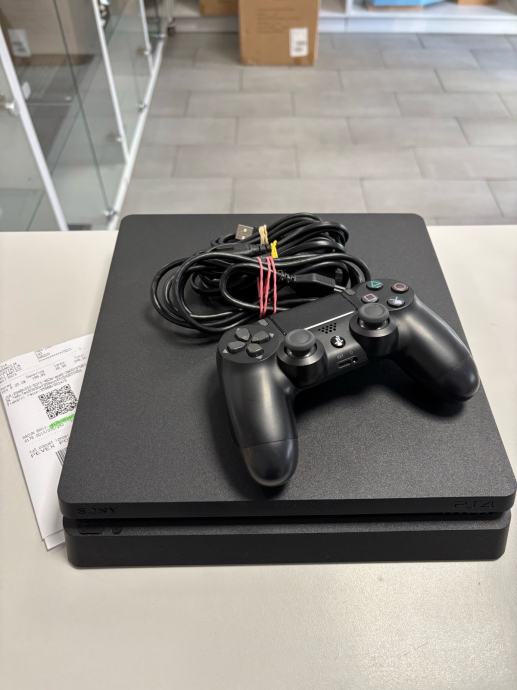 PS4 Slim 500GB, Garancija do 06/2025, R1 račun