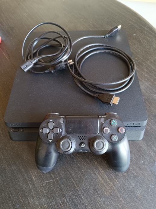 PS4 slim 500gb, joystick