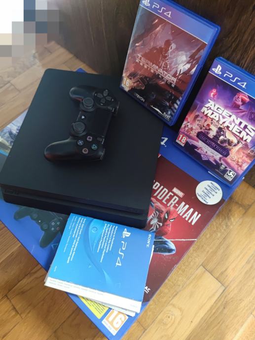 PS4 slim, 500GB, odlično stanje