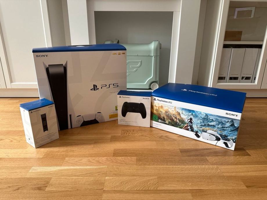 Sony Playstation 5 PS5 + Dodatki + Igre + Garancija + VR2 Headset NOVO