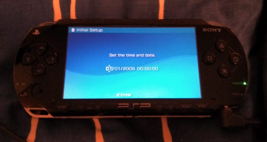 Psp 1004 не включается