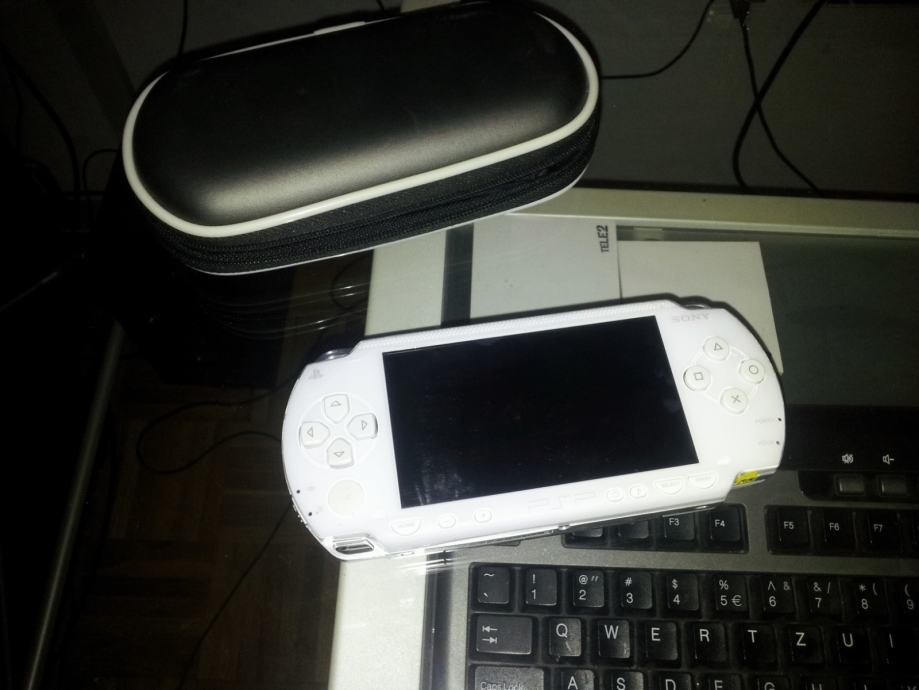 Psp 1004 не включается