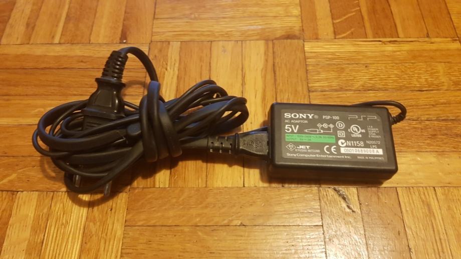 Sony PSP AC adapter psp 100 punjač