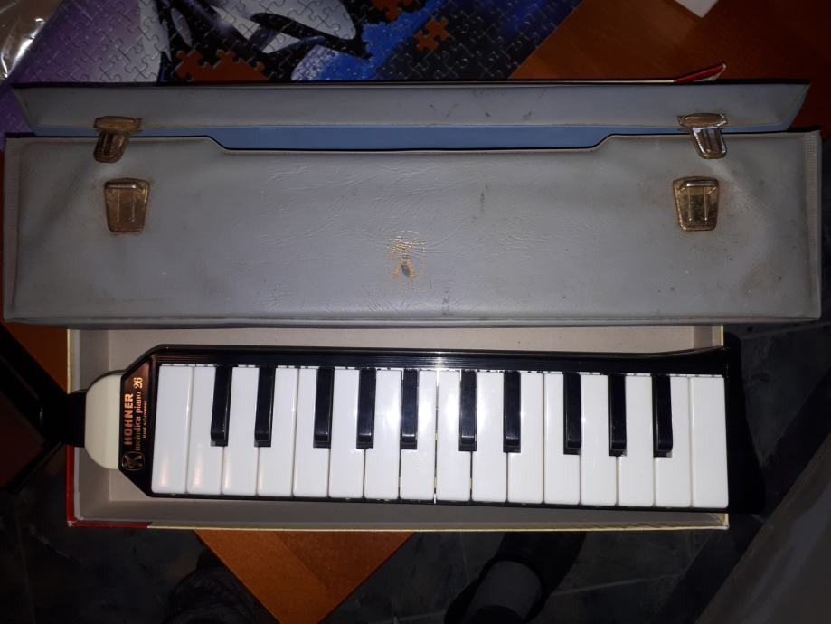 Hohner melodika