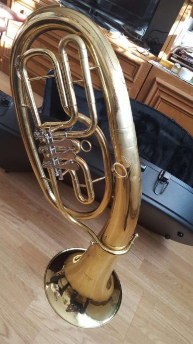  Tuba Tenor 