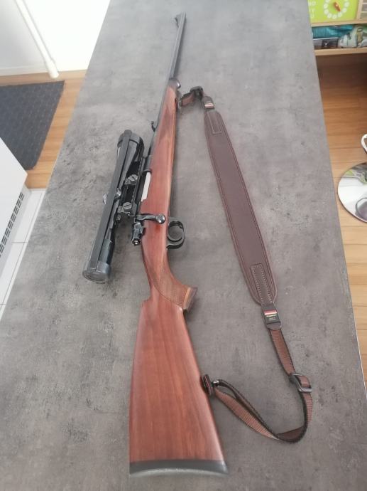 LOVAČKI KARABIN CRVENA ZASTAVA M 70, 8X57