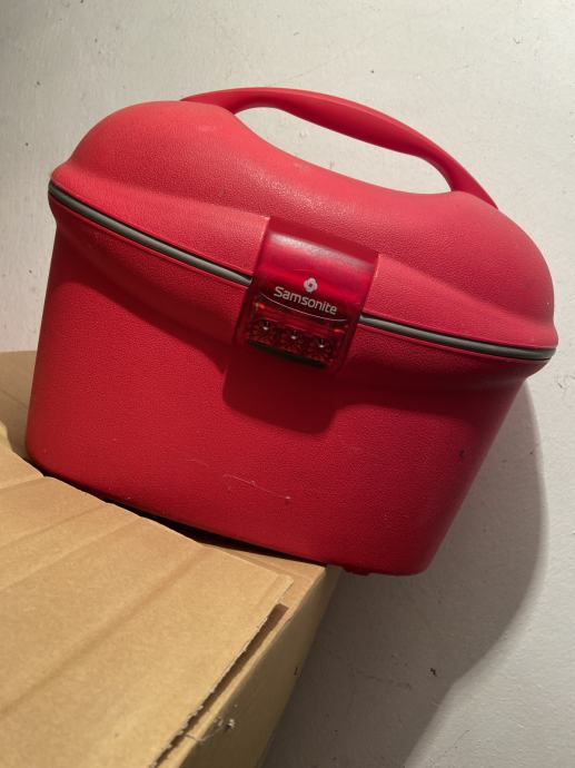 Neseser Samsonite crveni kozmetički kofer