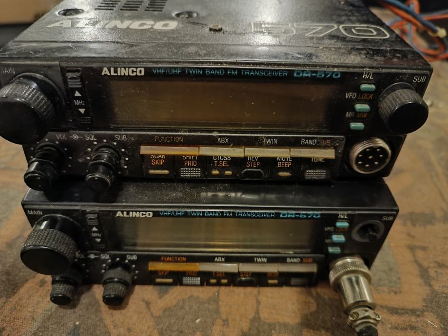 2x FM Dual band Alinco DR-570 za igranje