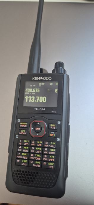 Kenwood TH-D74