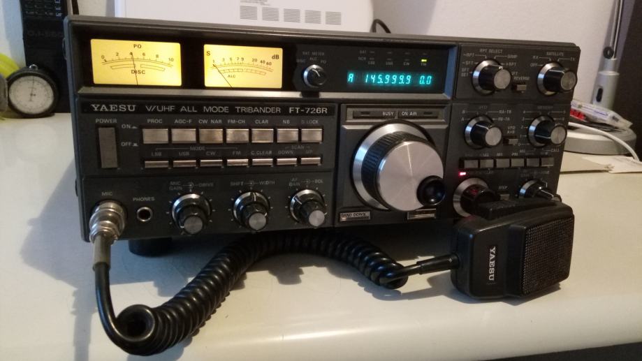 YAESU FT 726 R- TRIBANDER