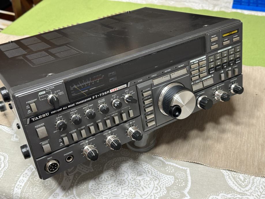 YAESU FT-736R